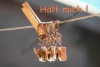 waescheklammer_mit_Text_front